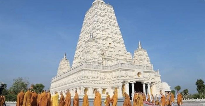 Thiền viện Trúc Lâm Chánh Giác – ngôi chùa có góc view “Ấn Độ” tại Tiền Giang